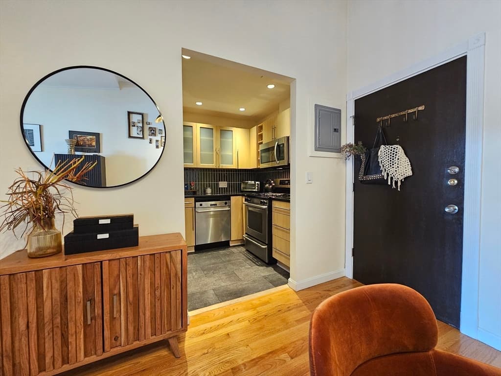 55 Broadlawn Park # 16B, Boston MA 02467 photo 5