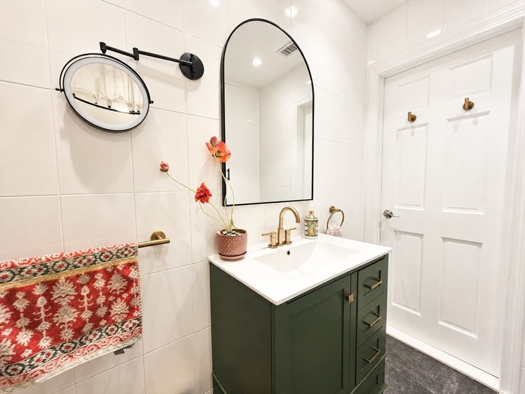 55 Broadlawn Park # 16B, Boston MA 02467 photo 20