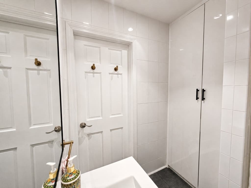 55 Broadlawn Park # 16B, Boston MA 02467 photo 21