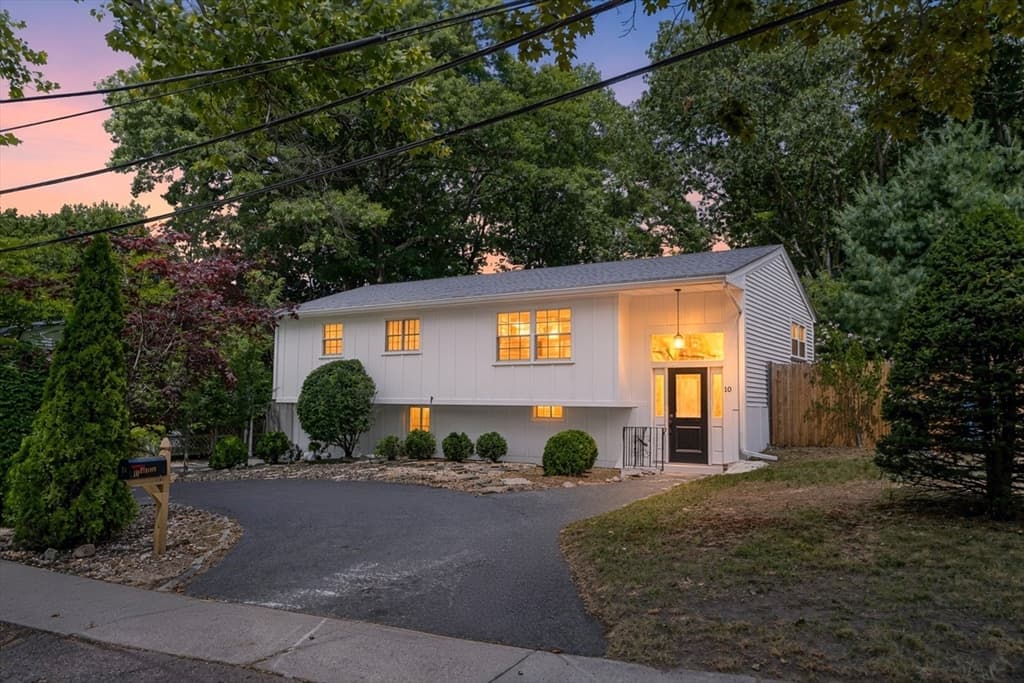 10 Kardon Rd, Boston MA 02136