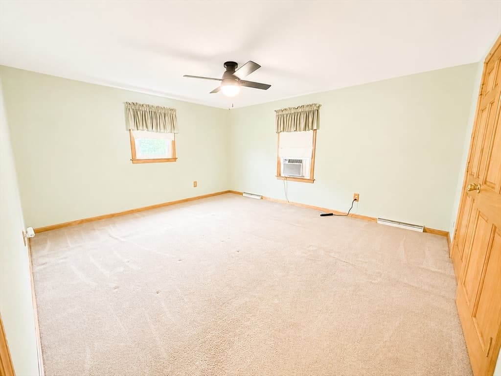 60 Martin St, East Providence RI 02914 photo 10
