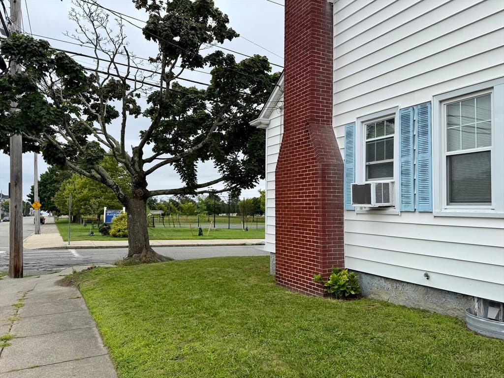 486 King Street, Fall River MA 02724 photo 4