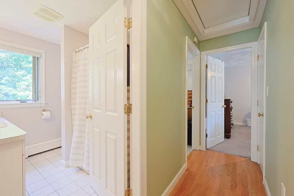 37 Cliftondale, Saugus MA 01906 photo 12