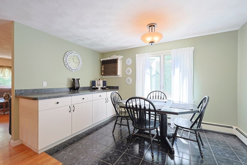 37 Cliftondale, Saugus MA 01906 photo 9