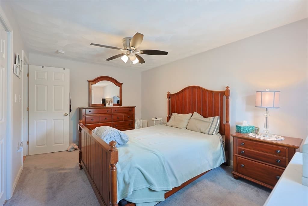 37 Cliftondale, Saugus MA 01906 photo 15