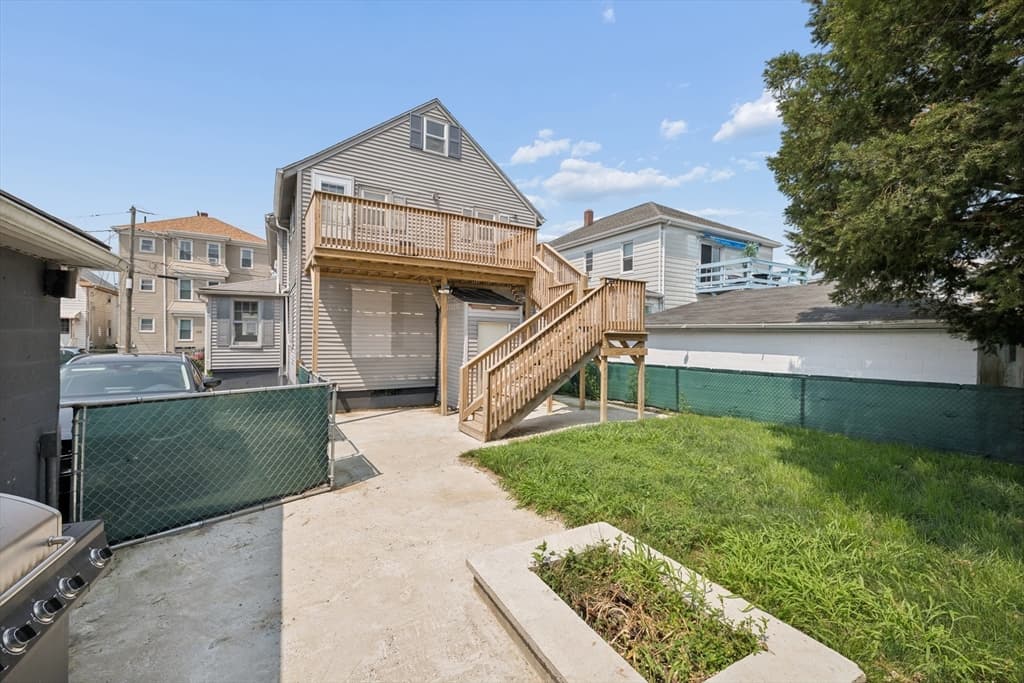 190 Raymond St, Fall River MA 02723 photo 6