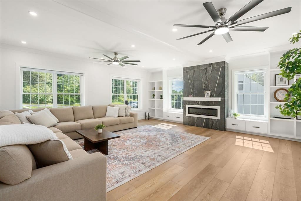 9 Flanagan Dr, Shrewsbury MA 01545 photo 12