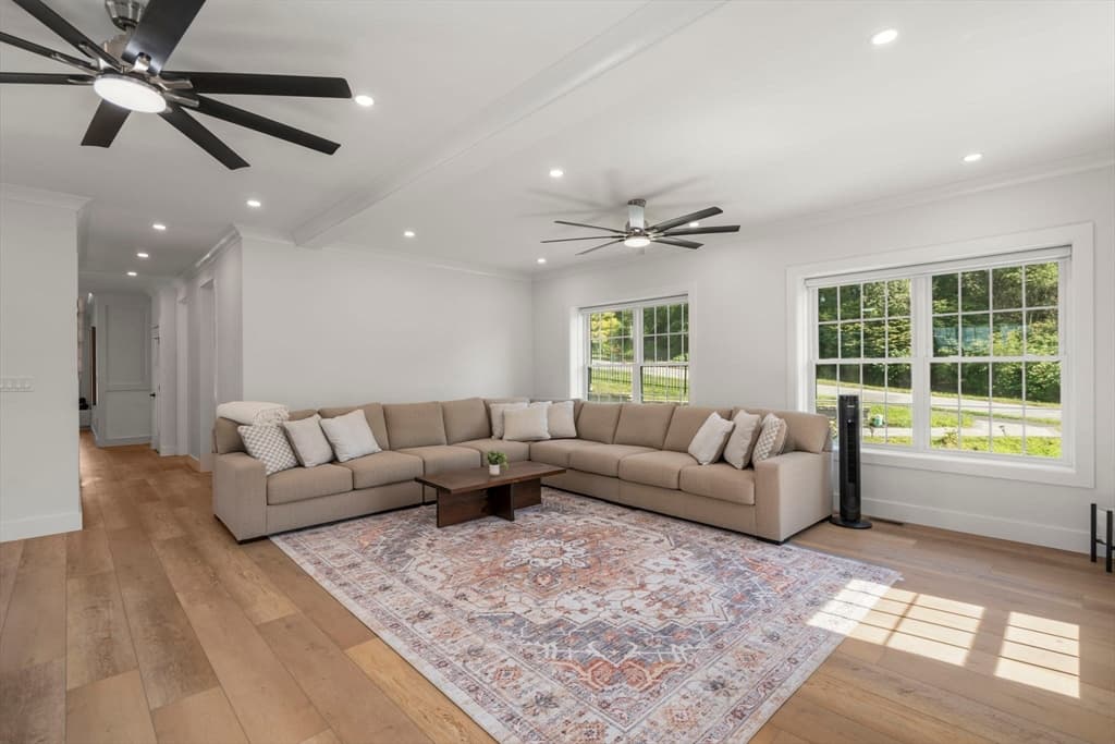 9 Flanagan Dr, Shrewsbury MA 01545 photo 15