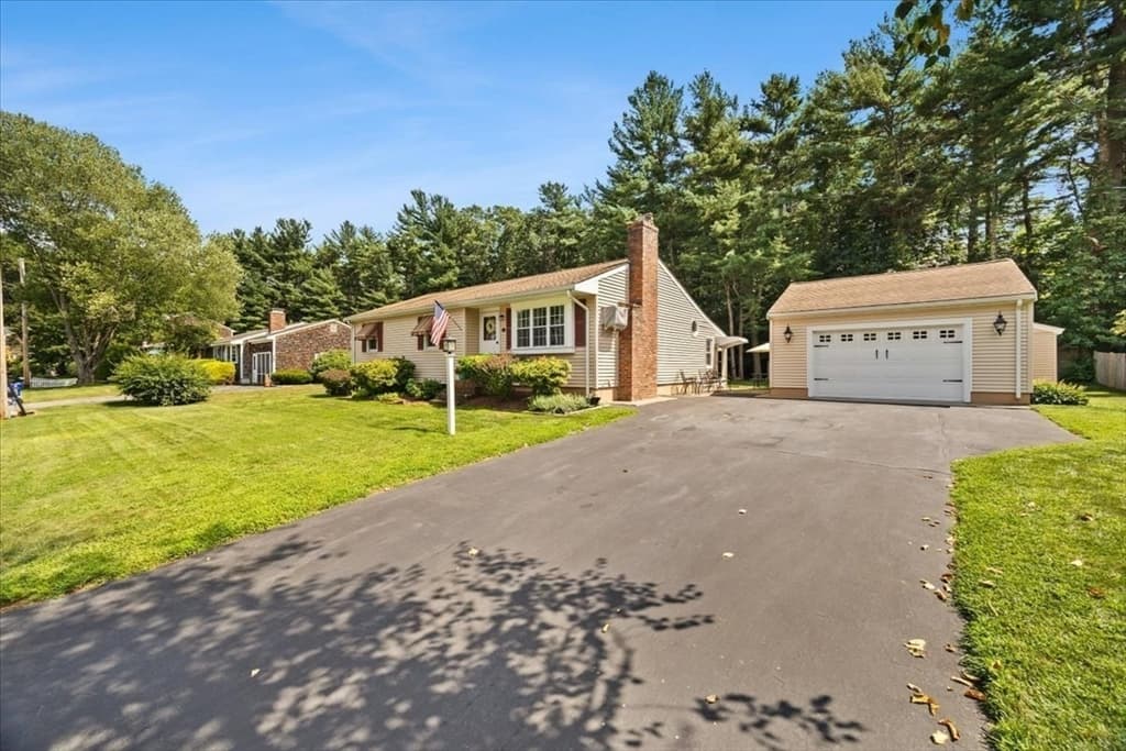 32 Colonial Drive, Taunton MA 02780 photo 3