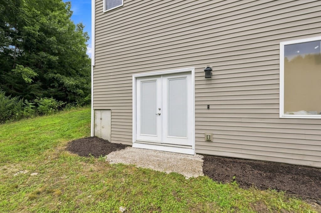 1 Katie Lane, Palmer MA 01069 photo 41