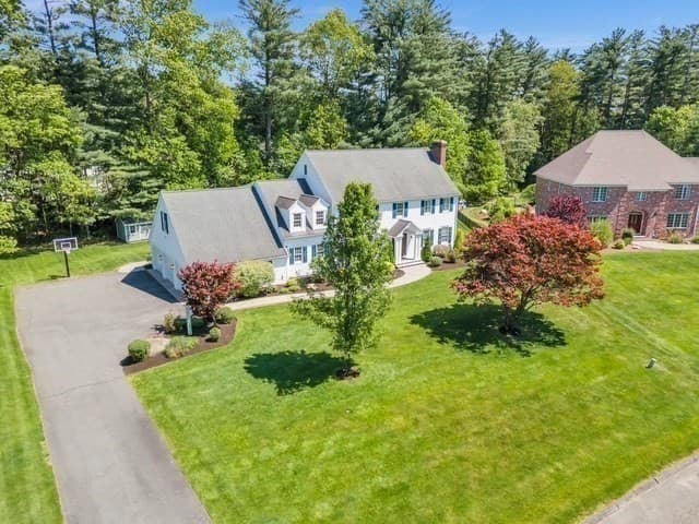 17 Wellington Drive, East Longmeadow MA 01028 photo 3