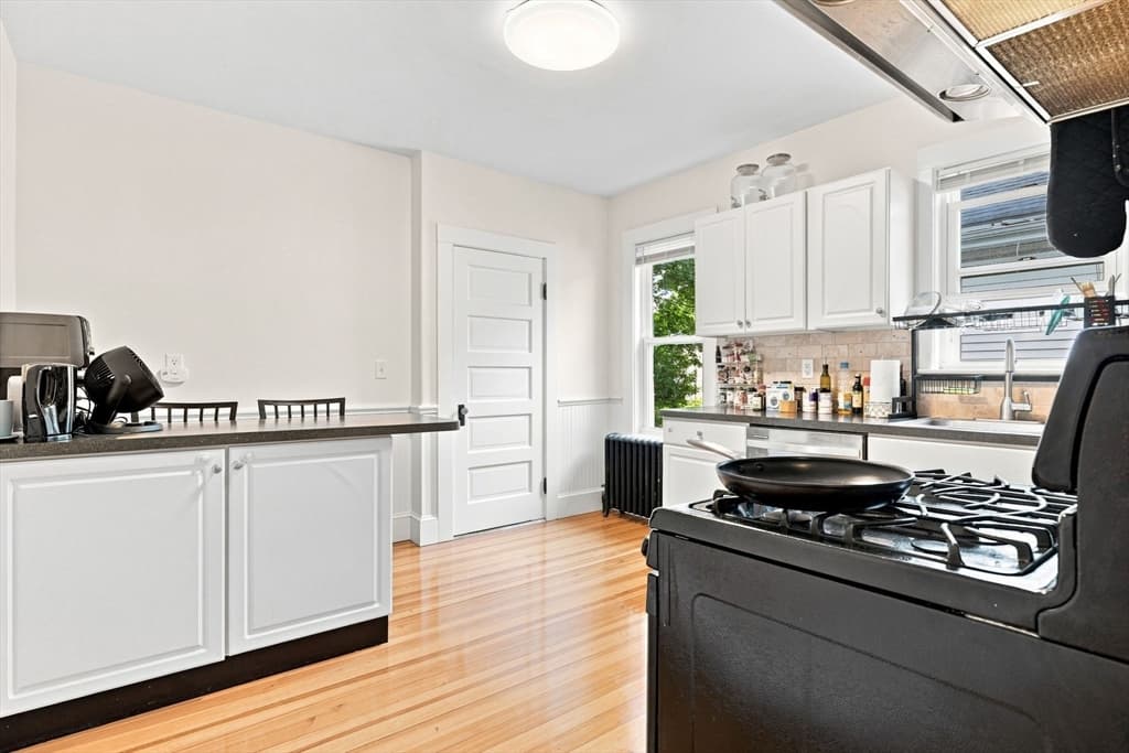 23 Burnham St, Somerville MA 02144 photo 23