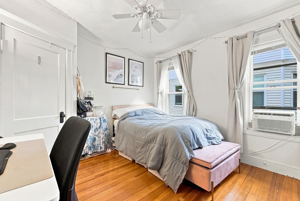 23 Burnham St, Somerville MA 02144 photo 6