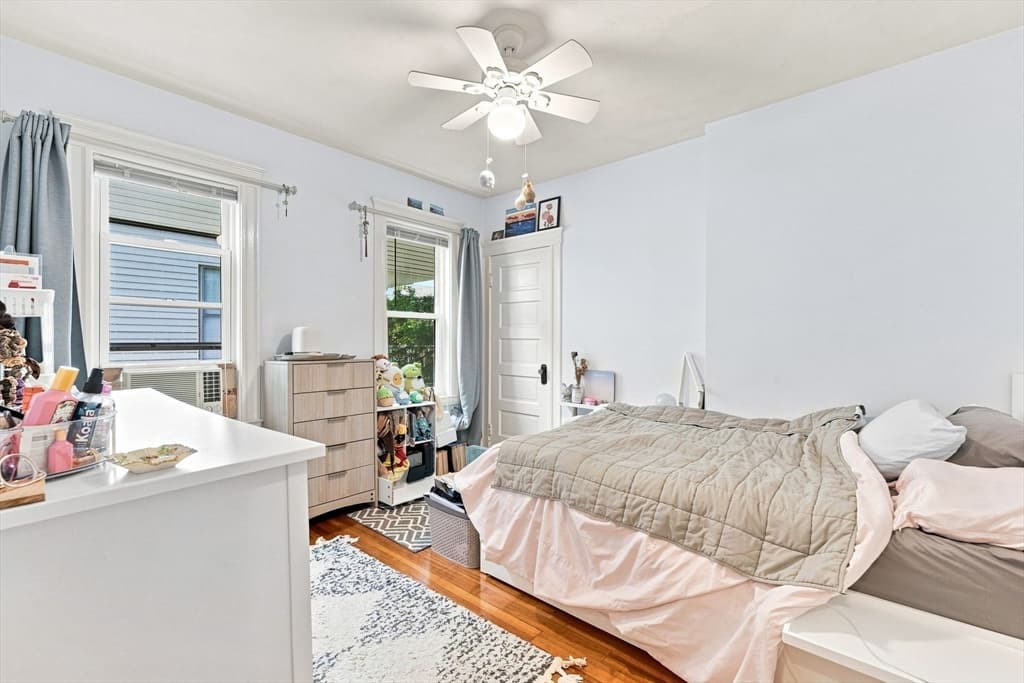 23 Burnham St, Somerville MA 02144 photo 8