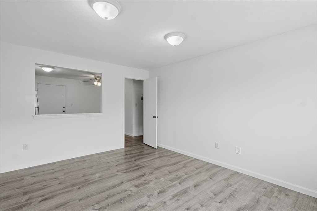 Condominium at 924 Main Street # 12, Woburn MA 01801, Woburn, photo 17 of 26