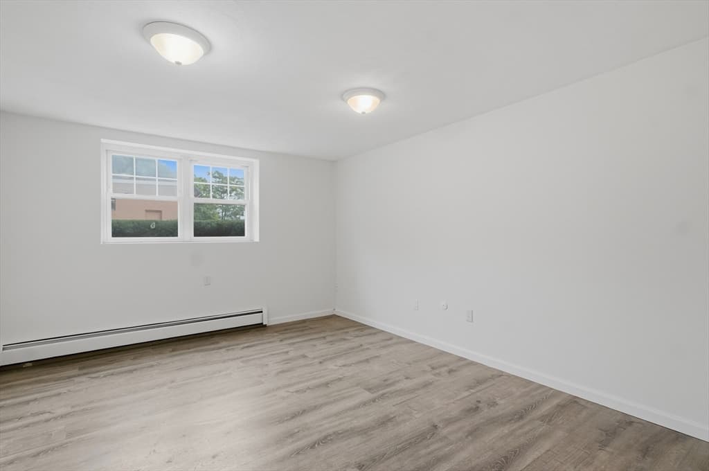 Condominium at 924 Main Street # 12, Woburn MA 01801, Woburn, photo 12 of 26