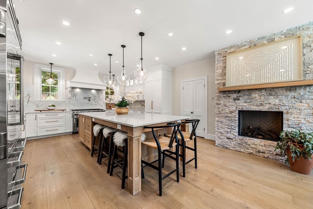 372 Warren St, Brookline MA 02445 photo 13