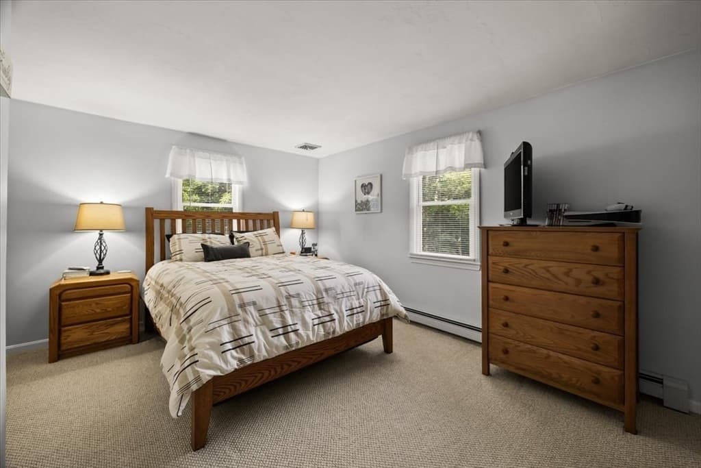 635 Dighton Ave, Taunton MA 02780 photo 6