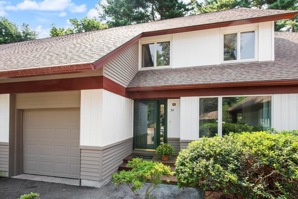 34 Cortland Dr # 34, Sharon MA 02067