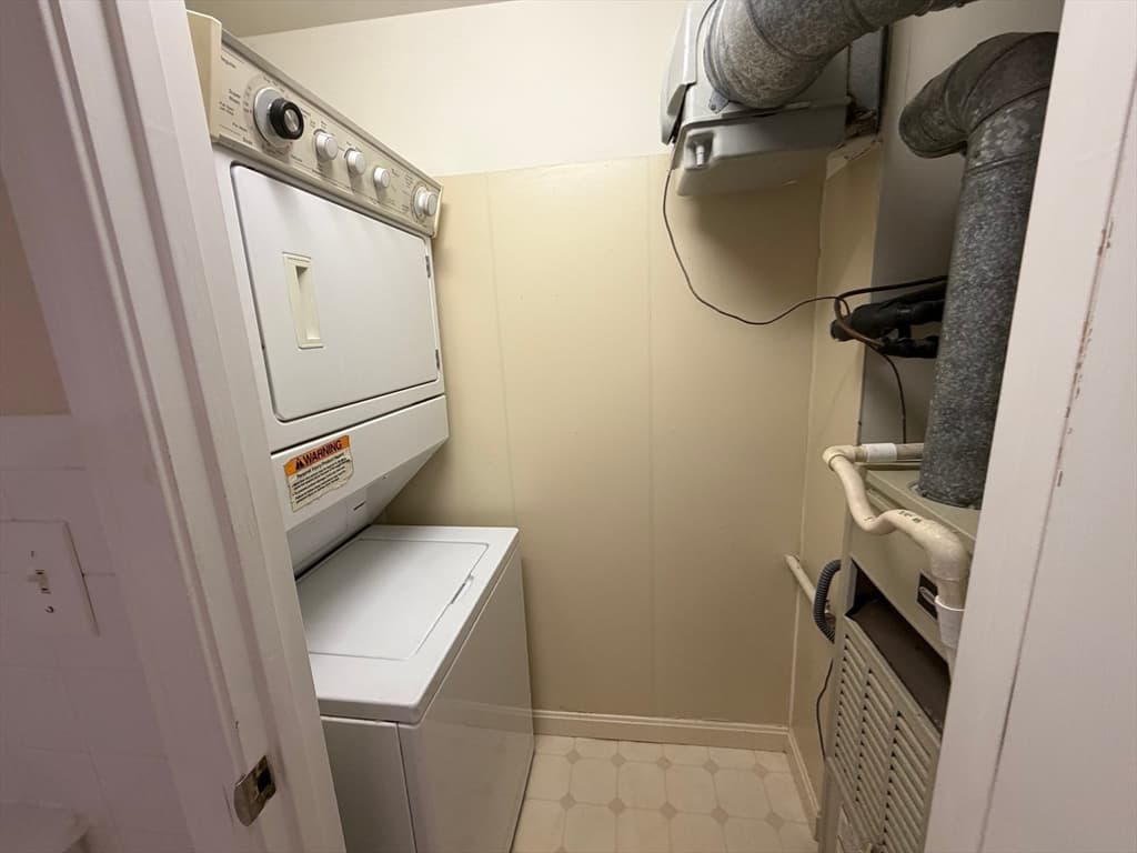 770 Salisbury St # J561, Worcester MA 01609 photo 18