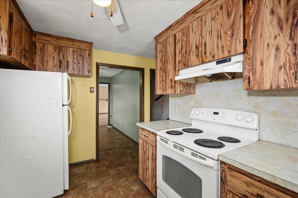 80 Meadow Road, Spencer MA 01562 photo 3