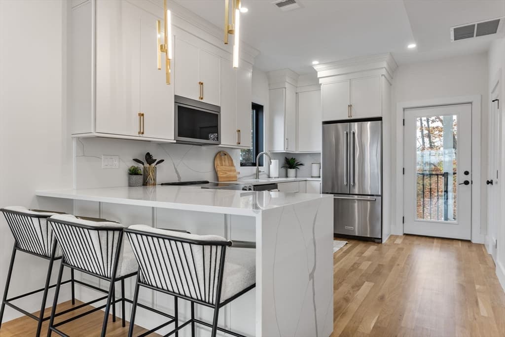 599 Sea St # 1, Quincy MA 02169 photo 4