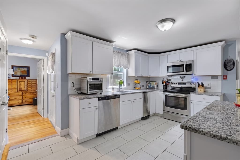 15 Melissa Ave, Mashpee MA 02649 photo 11
