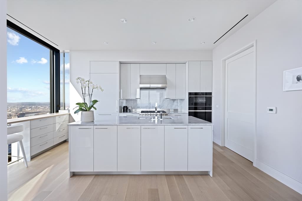 1 Dalton Street # 5703, Boston MA 02115 photo 2