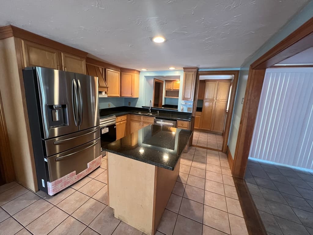7 W Hill Ter, Worcester MA 01609 photo 8