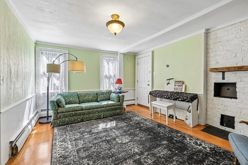 141 Hale St # 2, Beverly MA 01915 photo 9