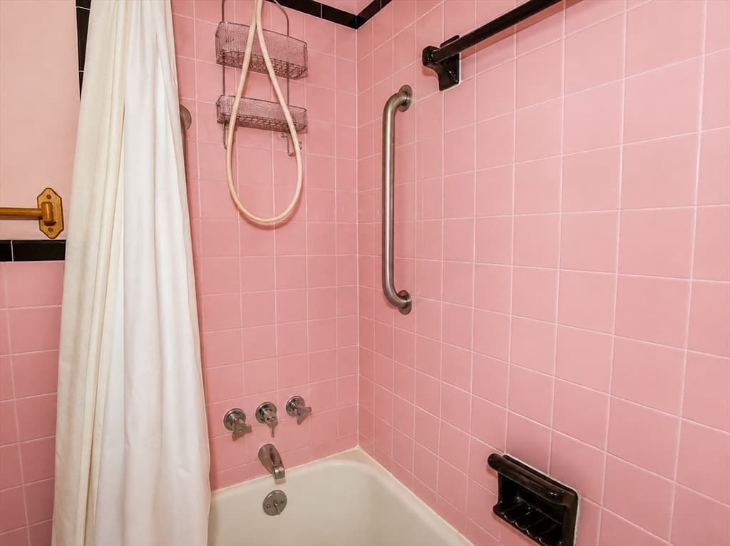 466 East Main Street, Chicopee MA 01020 photo 24