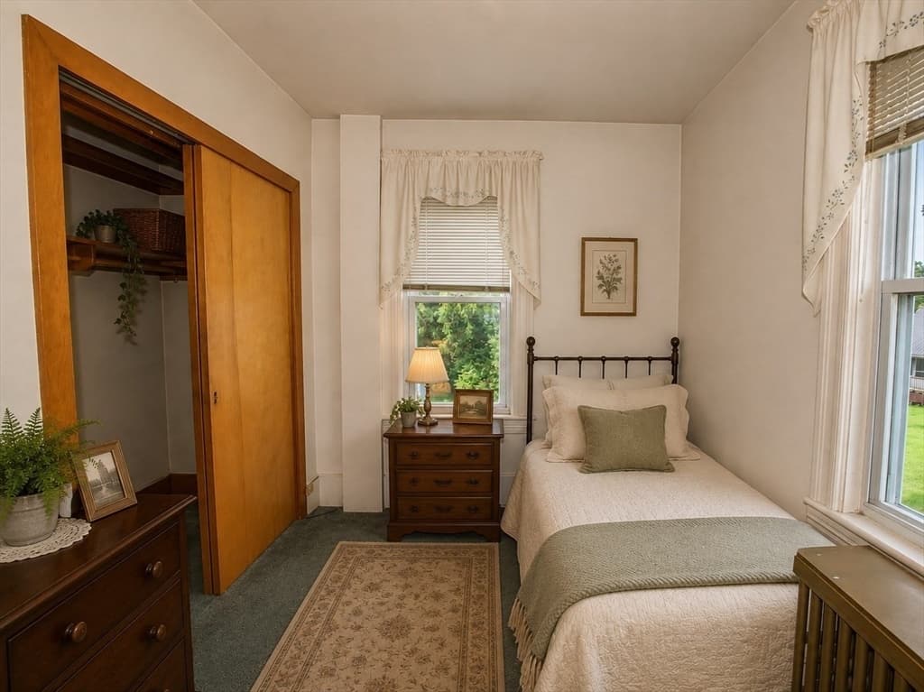 466 East Main Street, Chicopee MA 01020 photo 33