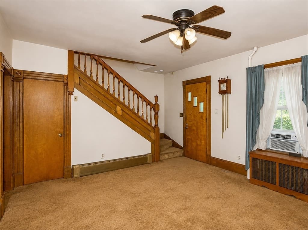 466 East Main Street, Chicopee MA 01020 photo 18