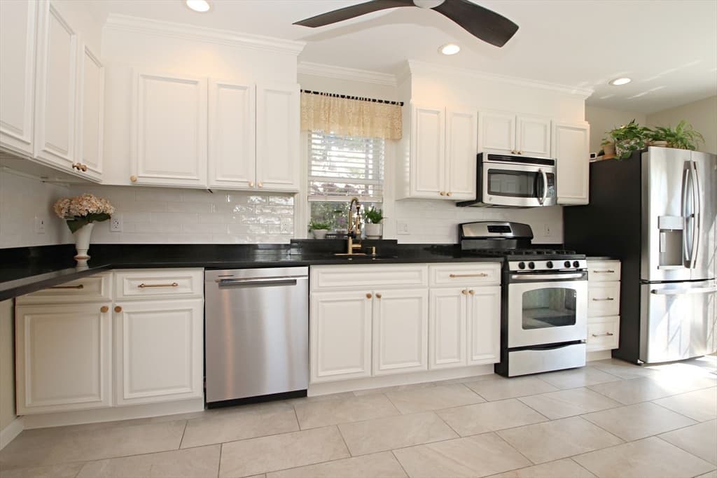 27 Overlea Avenue, Saugus MA 01906 photo 7