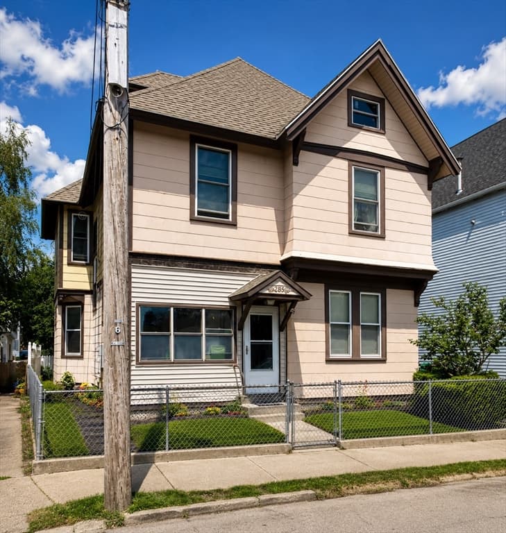 70 Third St, Lowell MA 01850