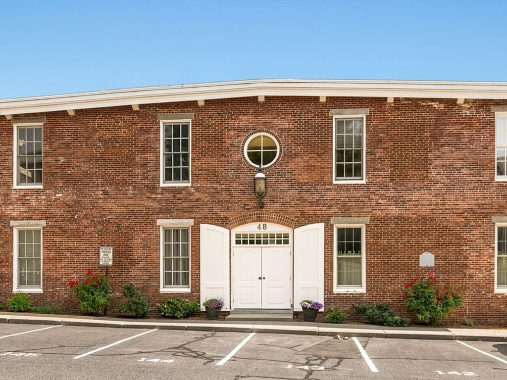 48 Kent Street # 5, Newburyport MA 01950 photo 3