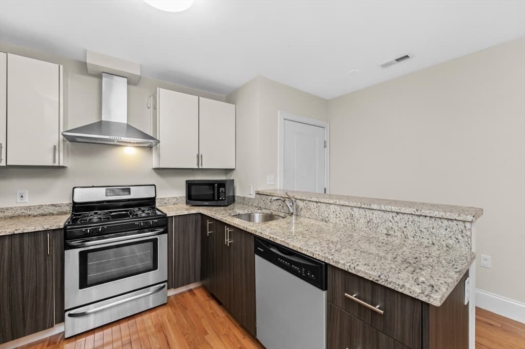 244 Main St # 1, Medford MA 02155
