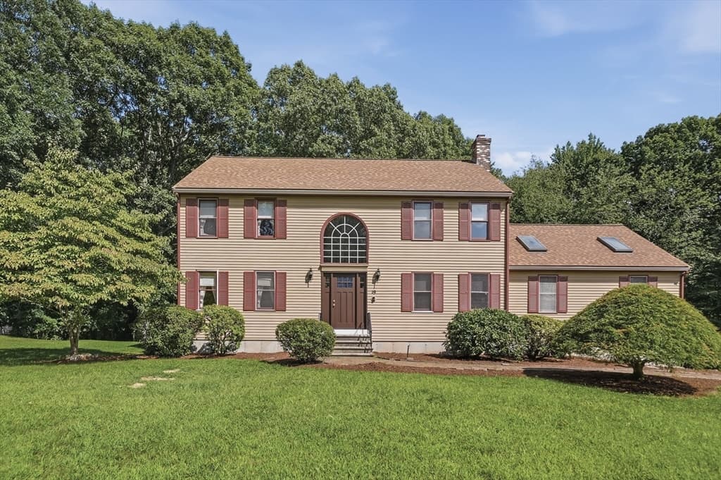 19 Jencks Road, Milford MA 01757 photo 2