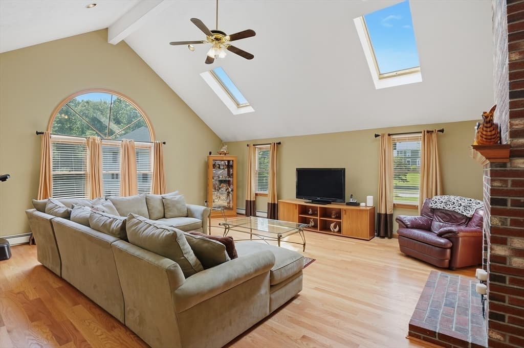 19 Jencks Road, Milford MA 01757 photo 11