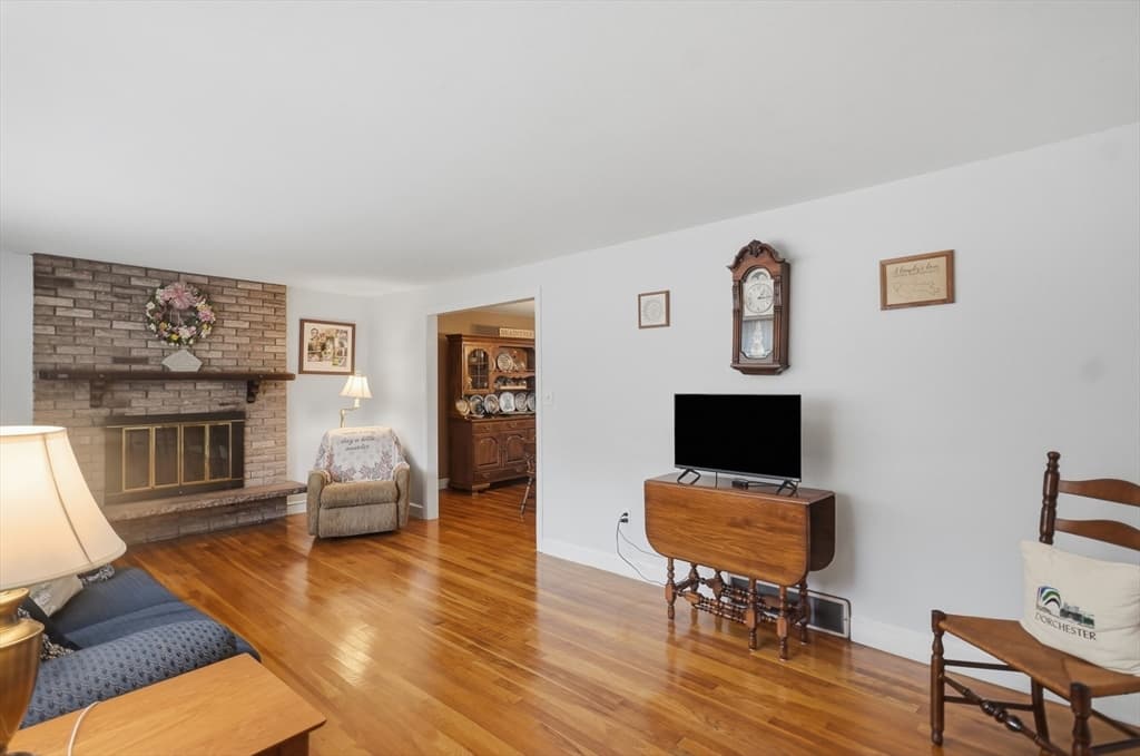 49 Bowditch Street, Braintree MA 02184 photo 5