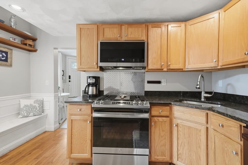 25 Elm Street # 1, Gloucester MA 01930 photo 15
