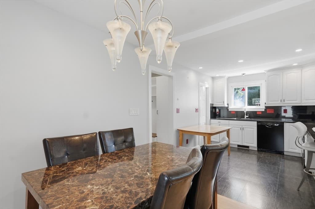 112 Stoughton St, Quincy MA 02169 photo 5