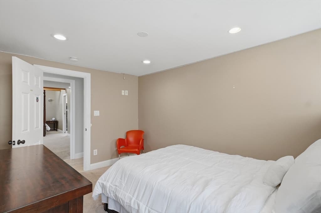 112 Stoughton St, Quincy MA 02169 photo 31