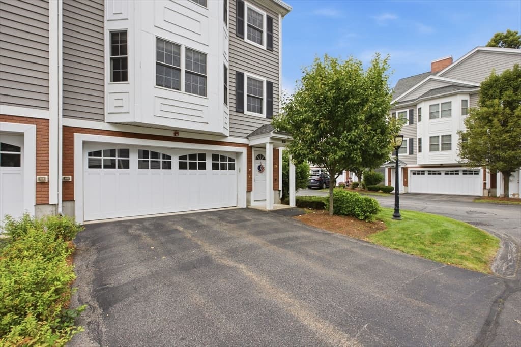 1975 Middlesex St # 19, Lowell MA 01851