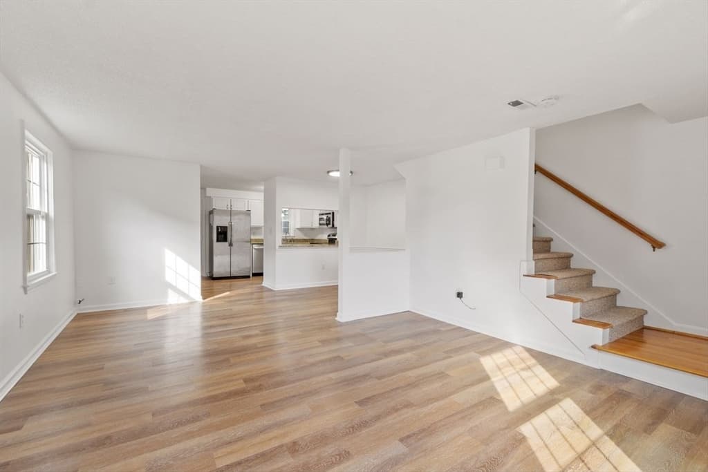 Condominium at 2701 Forest Park Drive # 2701, Auburn MA 01501, Auburn, photo 2 of 29