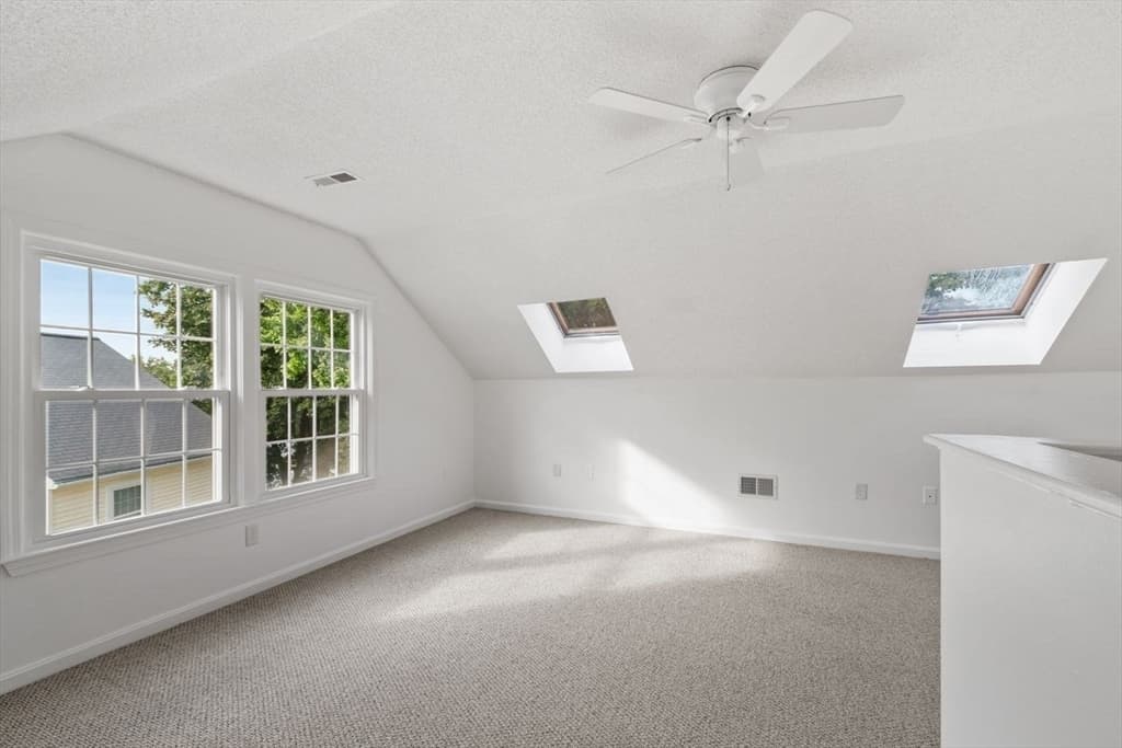 Condominium at 2701 Forest Park Drive # 2701, Auburn MA 01501, Auburn, photo 24 of 29