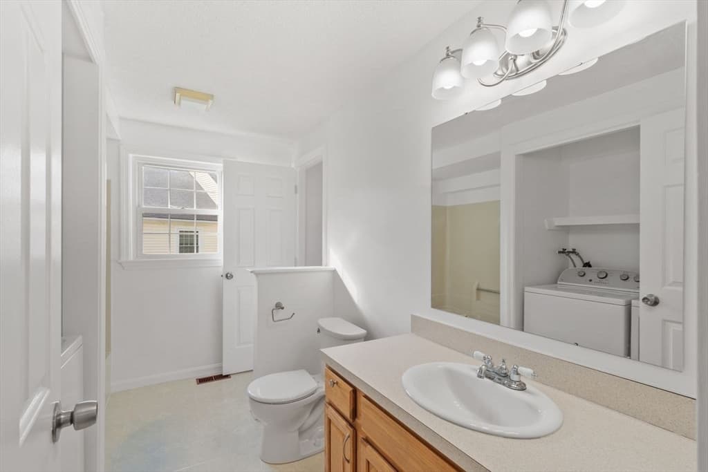 Condominium at 2701 Forest Park Drive # 2701, Auburn MA 01501, Auburn, photo 18 of 29