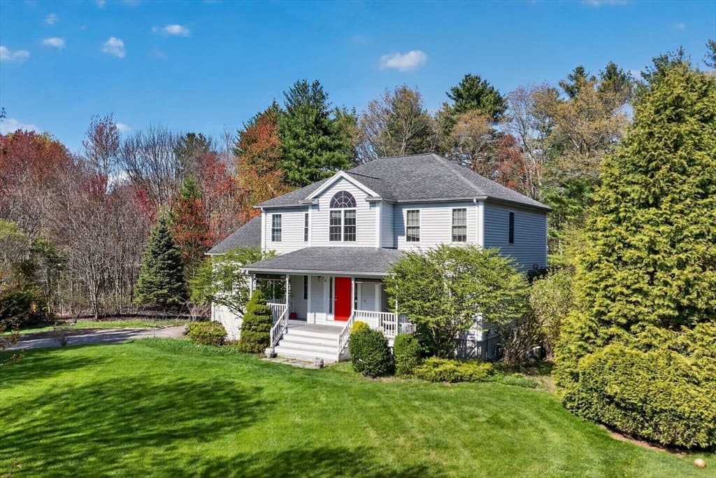 Single Family Residence at 4 Kybren Cir, Mansfield MA 02048, Mansfield, photo 3 of 42