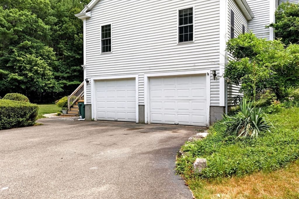 Single Family Residence at 4 Kybren Cir, Mansfield MA 02048, Mansfield, photo 33 of 42
