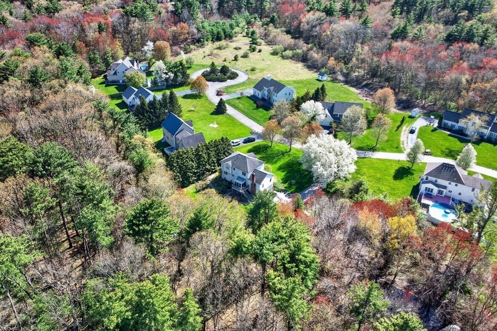 Single Family Residence at 4 Kybren Cir, Mansfield MA 02048, Mansfield, photo 37 of 42